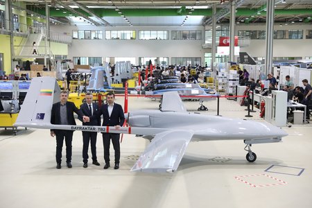 Compania producătoare oferă gratuit armatei ucrainene o dronă Bayraktar TB2, pentru care Lituania a strâns 5 milioane de euro din bani publici