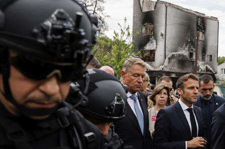 Macron salută, la Irpin, ”eroismul” ucrainenilor. ”Trebuie ca Ucraina să reziste şi să învingă”