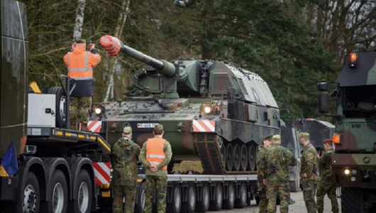 Camioane automotor germane de tip Panzerhaubitze 2000 intră în dotarea armatei ucrainene, anunţă Kievul; ”Artileriştii noştri vor încinge câmpul de luptă”, se entuziasmează ministrul ucrainean al Apărării Oleksiï Reznikov