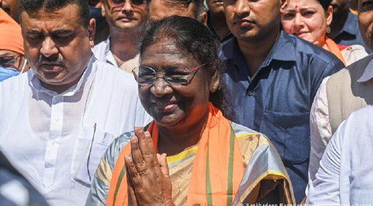 O femeie dintr-un trib marginalizat, Draupadi Murmu, aleasă preşedintă a Indiei