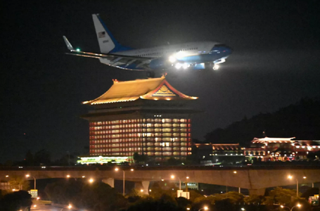 Zborul lui Nancy Pelosi în Taiwan, SPAR19, cel mai urmărit din istoria site-ului de urmărirea zborurilor Flightradar24. La aterizare la Taipei, zborul era urmărit în direct de 708.000 persoane