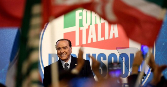 Berlusconi vrea să se întoarcă în Parlamentul italian, la zece ani după ce a fost dat afară din Legislativ, în urma unei condamnări cu privire la fraudă fiscală