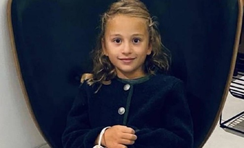 Munchen: O fetiţă din Italia a murit după ce o statuie a căzut pe ea în curtea unui hotel