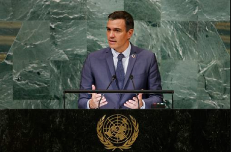Premierul spaniol Pedro Sanchez anunţă că este bolnav de covid-19 şi îşi anulează participarea la un eveniment socialist