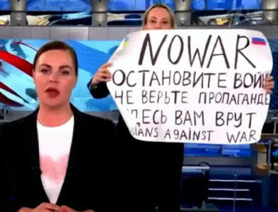 Jurnalista disidentă Marina Ovsiannikova anunţă că a părăsit arestul la domiciliu