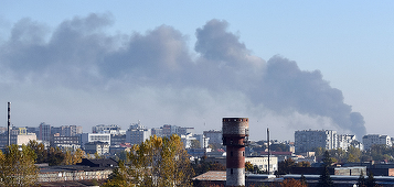 Infrastructuri energetice critice, atinse în atacuri ruse ruse cu rachetă în vestul Ucrainei. Aproximativ 30% din oraşul Liov, fără curent în urma unui tir de rachetă