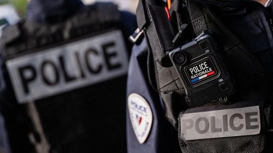 Revelion „liniştit” în Franţa, unde au fost sporite măsurile de securitate: „doar” 500 de arestări şi 600 de maşini incendiate