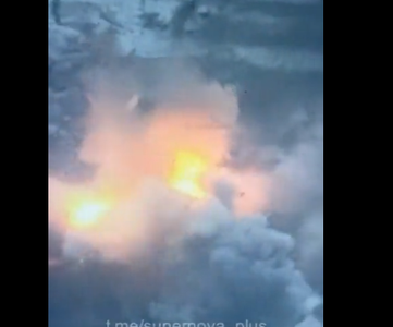 Un nou videoclip arată o explozie puternică la o clădire care pare ocupată de trupele ruse din Soledar - CNN