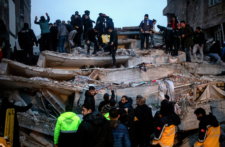 USGS estimează până la 10.000 de morţi în urma cutremurului din Turcia şi pierderi turceşti de până la 2% din PIB