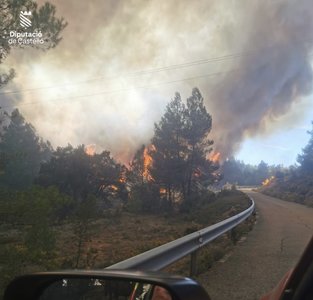 Un incendiu de pădure izbucnit în estul Spaniei duce la evacuarea a sute de persoane - FOTO, VIDEO