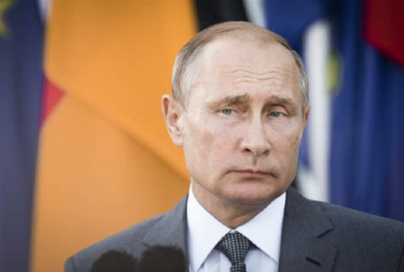 Kremlinul îi îndeamnă pe ruşi ”să fie uniţi în spatele” lui Putin şi anunţă un ”război hibrid” lung cu Occidentul în Ucraina