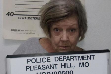 O femeie în vârstă de 78 de ani din SUA este acuzată pentru a treia oară de jaf bancar