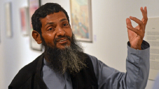 Un fost deţinut de la Guantanamo, pakistanezul Ahmed Rabbani, îşi expune la Karachi 20 de lucrări pictate în închisoarea militară americană