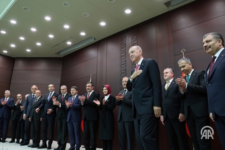 Turcia: Erdogan a ales un nou guvern 