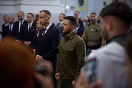 Preşedinţii Zelenski şi Duda au comemorat împreună masacrul asupra polonezilor comis de naţionaliştii ucraineni în cel de-al Doilea Război Mondial - VIDEO
