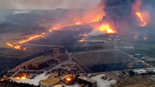 Ordine de evacuare la periferia oraşelor Volos şi Lamia, în centrul Greciei, din cauza unui nou front de incendiu