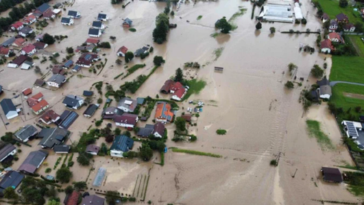 Şase morţi în Slovenia, în ”cea mai gravă catastrofă naturală” de la independenţă, în 1991, şi pagube considerabile din cauza unor inundaţii cauzate de ploi. Austria, afectată