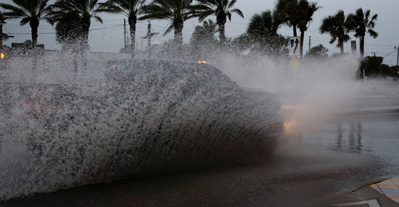 Meteorologii americani spun că prognoza de uragane pentru 2023 se înrăutăţeşte