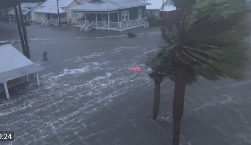 Idalia a atins coasta Floridei ca uragan de categoria 3
