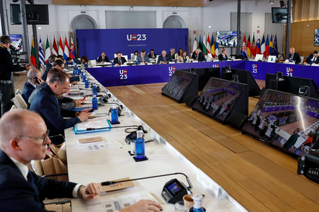 Criticii contraofensivei ucrainene ”să tacă din gură”, tună Kuleba la Toledo, la o reuniune a miniştrilor de Externe din UE. Întâlnirea lui Erdogam cu Putin ”aproape ultima şansă” a Moscovei de a reveni în pactul cerealelor
