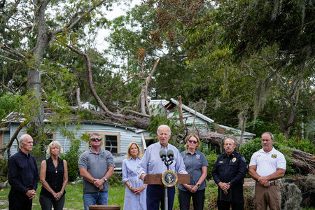 Joe Biden s-a dus în Florida să evalueze pagubele făcute de uraganul Idalia, dar guvernatorul Ron DeSantis pe care spera să-l întâlnească nu s-a arătat