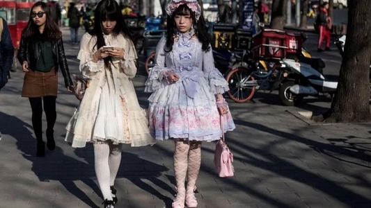 China ia în considerare interzicerea hainelor care "rănesc sentimentele" naţiunii