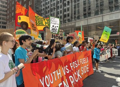 Manifestanţi pentru climă din New York şi din întreaga lume transmit un mesaj Naţiunilor Unite - VIDEO