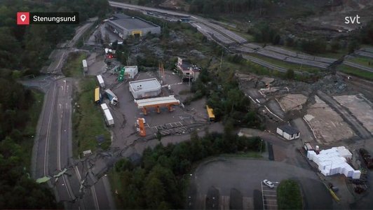 Suedia: O alunecare de teren a dus la surparea unei părţi dintr-o autostradă. Trei persoane au fost rănite