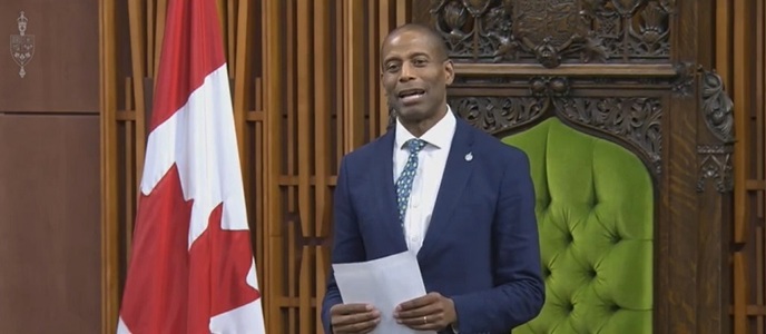 Parlamentul canadian l-a ales la conducerea sa pe Greg Fergus, primul preşedinte de culoare