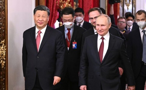 Vladimir Putin soseşte în China pentru a se întâlni cu Xi Jinping
