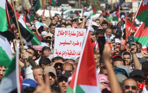 Zeci de mii de musulmani manifestează în favoarea Hamas în ţările Orientului Mijlociu. La Amman, protestatarii au cerut să fie trimişi kamikaze la Tel Aviv