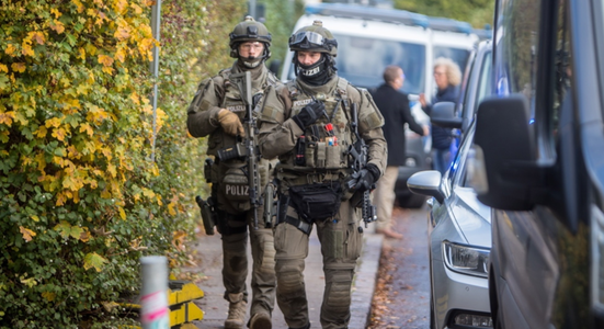 UPDATE-Poliţia din Hamburg evacuează un liceu din cauza unei ”ameninţări”