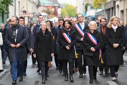 Premierul francez Élisabeth Borne a adus un omagiu victimelor atentatelor teroriste de la 13 noiembrie la opt ani de la cele mai sângeroase atacuri teroriste din Franţa, revendicate de Statul Islamic