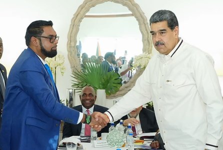 Guyana şi Venezuela convin să nu folosească forţa şi să nu escaladeze tensiunile în disputa privind zona Esequibo, bogată în petrol