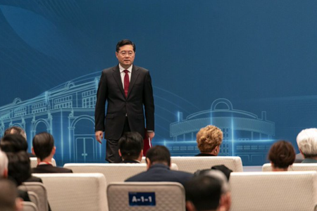 Qin Gang, fostul ministru chinez de Externe dat afară din post, care nu a mai fost văzut în public de luni de zile, ”demisionează” din postul de deputat înaintea sesiunii anuale a Parlamentului chinez, aflat în subordinea Partidului Comunist Chinez 
