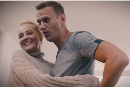 Mesajul Iuliei Navalnaia, la înmormântarea soţului ei: „Îţi mulţumesc pentru 26 de ani de fericire absolută” - VIDEO
