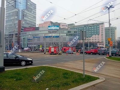 Polonia - 17 răniţi, după ce o maşină a intrat în plin în oamenii care traversau pe o trecere de pietoni