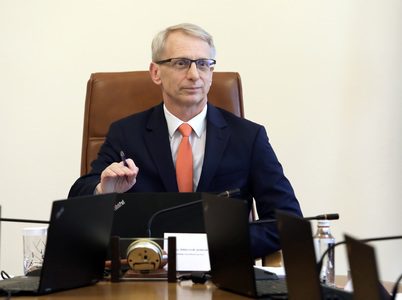 Premierul Bulgariei a demisionat, aşa cum era înţelegerea pentru "rotativă". Cu toate acestea, gestul său a provocat confuzie în coaliţie