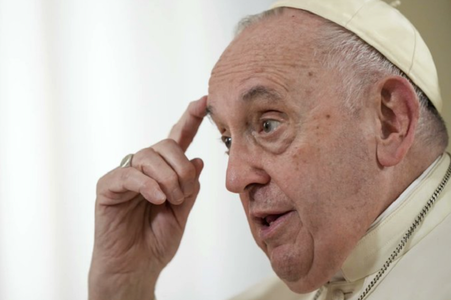 Războiul din Ucraina: Trimisul Vaticanului a fost chemat în legătură cu remarcile Papei privind ”steagul alb”
