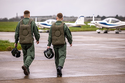 Piloţii ucraineni instruiţi în Marea Britanie pentru F-16 au finalizat prima fază a pregătirii lor - FOTO