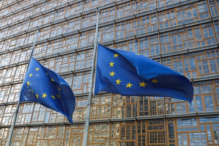 UE şi Republica Moldova prelungesc acordul privind transportul rutier până la 31 decembrie 2025 / Vălean: Decizia oferă previzibilitate operatorilor economici atât din UE, cât şi din Moldova 