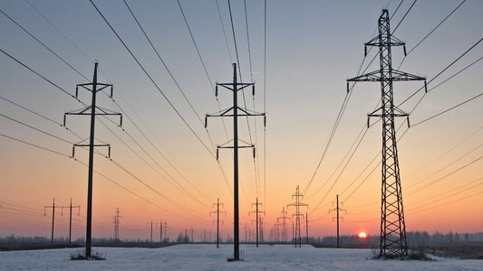 Alimentarea cu electricitate, întreruptă în mai multe regiuni în Ucraina, în urma unor atacuri ruse masive care avariază ”grav” trei centrale termice