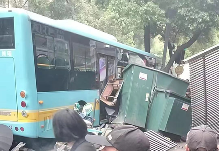 Trei morţi şi răniţi în sudul Chinei, după ce un autobuz intră în mulţime în urma unei crize cardiace a şoferului, la Nanchang