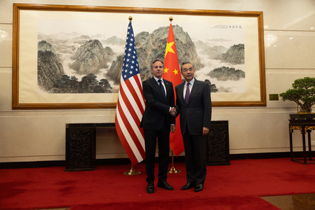 Factorii "negativi" se acumulează în relaţiile dintre SUA şi China, avertizează ministrul de externe Wang care a avut o discuţie de cinci ore cu Blinken. Secretarul american de stat se va întâlni vineri cu preşedintele Xi Jinping