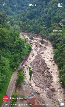 Inundaţii şi alunecări de teren în Indonezia: sunt cel puţin 28 de morţi şi patru dispăruţi