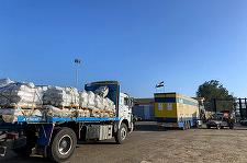 Alimentele şi medicamentele pentru palestinienii din Gaza se acumulează în Egipt, punctul de trecere Rafah rămâne închis