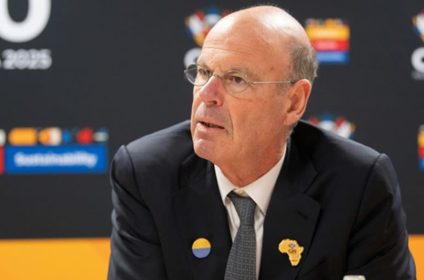 Franţa se opune folosirii activelor ruseşti blocate la finanţarea unor cheltuieli militare europene. ”Noi nu suntem în război cu Rusia”, subliniază ministrul francez al Economiei Éric Lombard. ”Obiectivul trebuie să fie o autonomie strategică europeană în