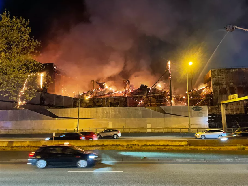 Incendiu important la Paris, într-un centru de sortare a gunoiului în arondismentulu al XVII-lea