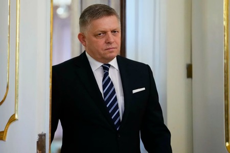 Zelenski se întâlneşte la Kiev cu premierul slovac Robert Fico, în prezenţa preşedintelui Consiliului European, pentru a discuta despre importurile ruseşti de petrol pe care le face Bratislava