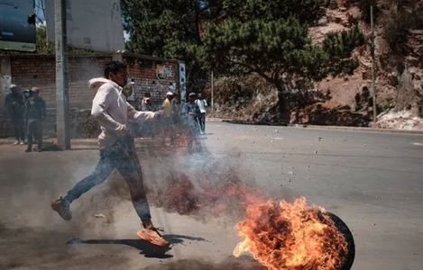 Cel puţin 22 de persoane ucise în manifestaţii violente în Madagascar, începând de joi,denunţă ONU. Preşedintele malgaş, împotriva căruia s-a îndreptat mişcarea Gen Z, destituie Guvernul. Manifestaţiile au început ca proteste faţă de opriri neîncetate ale